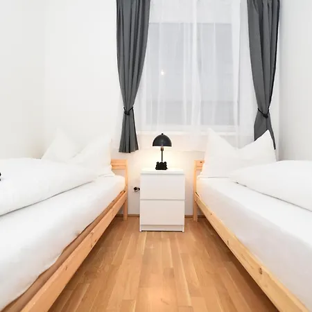 Flataid Stadion & Messe *