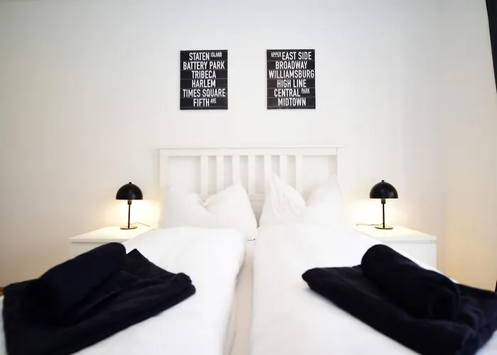 Flataid Stadion & Messe Apartment *