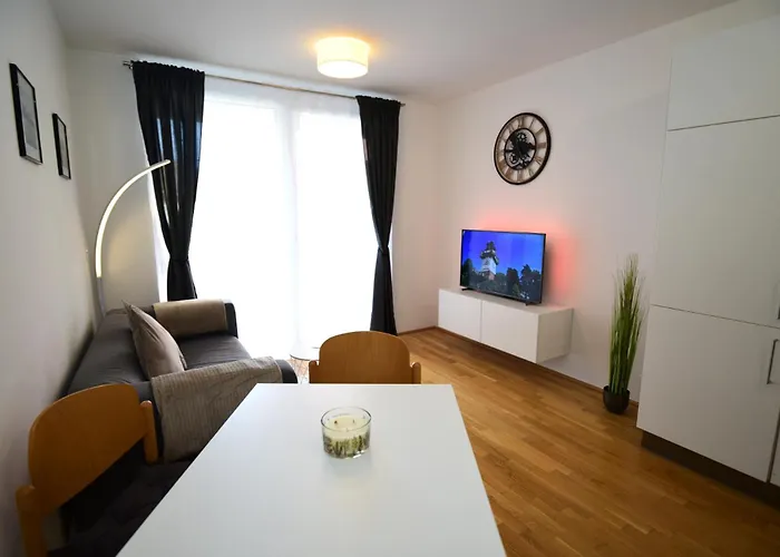 Flataid Stadion & Messe Apartment