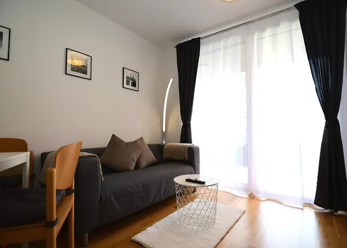 Apartment Flataid Stadion & Messe